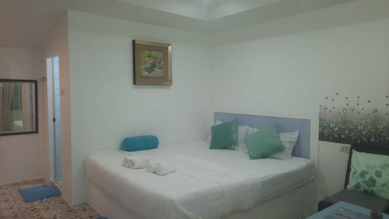 Pon Resort Ban Phe Exterior foto