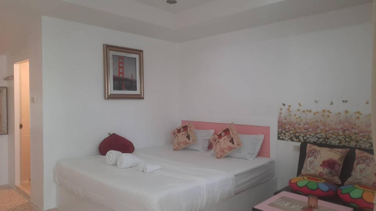 Pon Resort Ban Phe Exterior foto