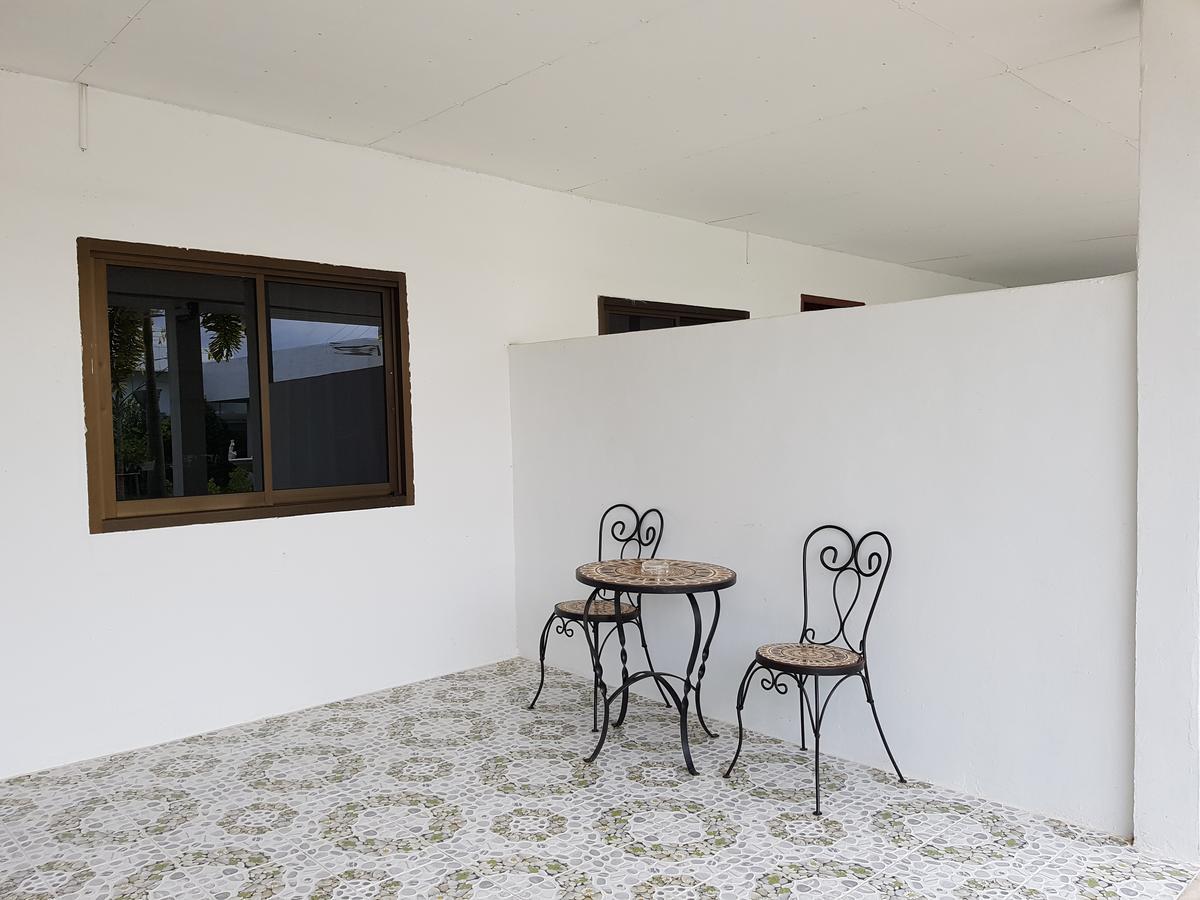 Pon Resort Ban Phe Exterior foto