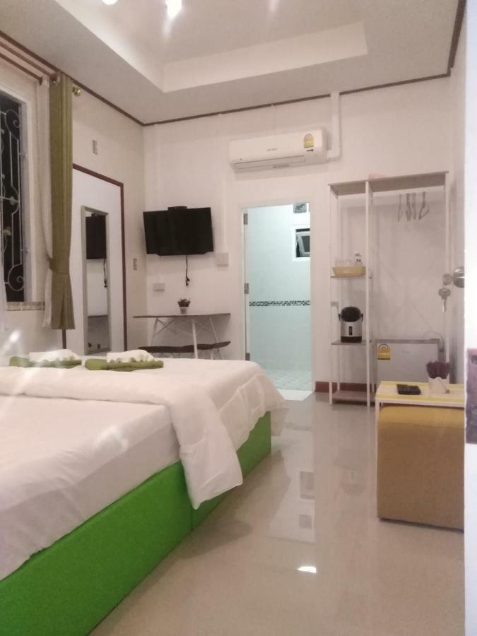 Pon Resort Ban Phe Exterior foto